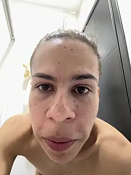 Snapshot of grey___27 chatting on 01-09-26, 05:59 grey 27 online show from 01-09-26, 05:59