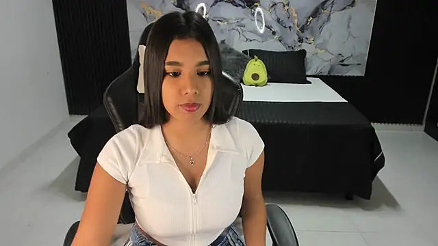 Ivy 16 online show from 02-01-25, 12:05