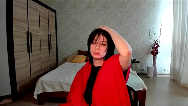 JulisSweet online show from 01-18-25, 10:39