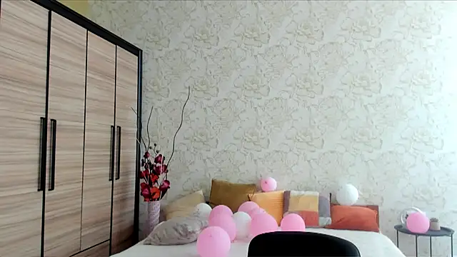 JulisSweet online show from 03-06-25, 11:14