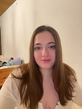 Snapshot of Kamilla_Loop chatting on 01-12-25, 09:08 Kamilla Loop online show from 01-12-25, 09:08