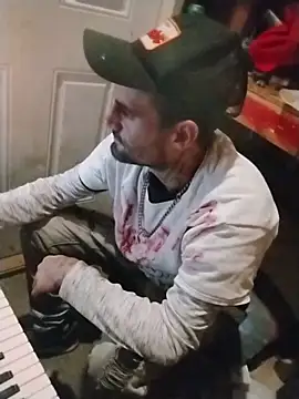 Snapshot of Babyboyy803 chatting on 11-01-25, 02:35 Babyboyy803 online show from 11-01-25, 02:35