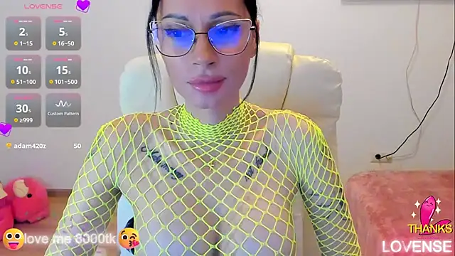 kissnicol32 online show from 11-29-25, 07:06