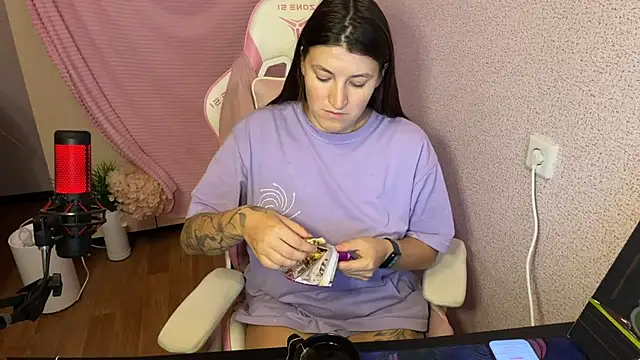 Katrin  kiss online show from 11-20-25, 04:51