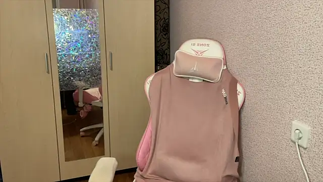 Katrin  kiss online show from 03-09-26, 04:11