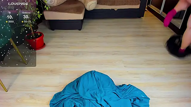 Snapshot of Carolina_bby chatting on 02-03-26, 07:41 Carolina bby online show from 02-03-26, 07:41