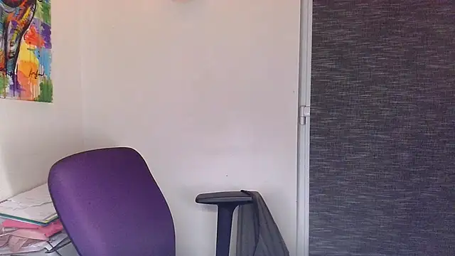 Snapshot of Mysteriouscouple77 chatting on 10-16-25, 07:26 Mysteriouscouple77 online show from 10-16-25, 07:26