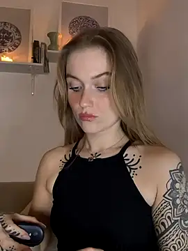 Goldloeckchen159 online show from 10-22-25, 07:13