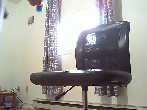 Snapshot of bubbleishus33 chatting on 10-14-25, 03:24 bubbleishus33 online show from 10-14-25, 03:24