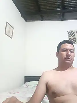 Snapshot of walwan85 chatting on 12-04-25, 10:13 walwan85 online show from 12-04-25, 10:13