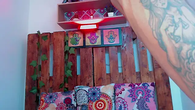 Snapshot of SARA_VAL3NTINA_ chatting on 09-09-25, 11:26 SARA VAL3NTINA  online show from 09-09-25, 11:26