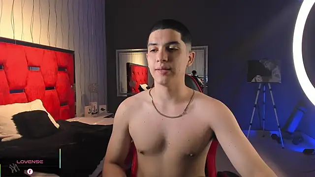 Brat  online show from 03-06-26, 07:43