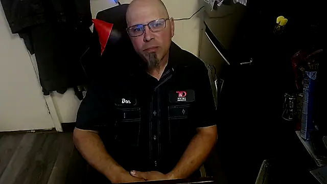 KrazyLegz online show from 10-21-25, 10:54