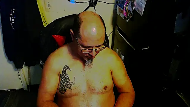 KrazyLegz online show from 04-19-26, 03:00