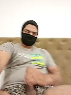 Snapshot of johny_69d@xh chatting on 01-17-26, 05:23 johny 69dxh online show from 01-17-26, 05:23