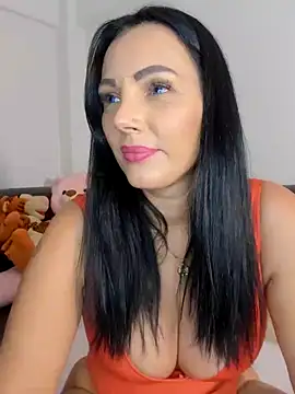 Snapshot of ReiyaRey chatting on 09-08-25, 10:53 ReiyaRey online show from 09-08-25, 10:53