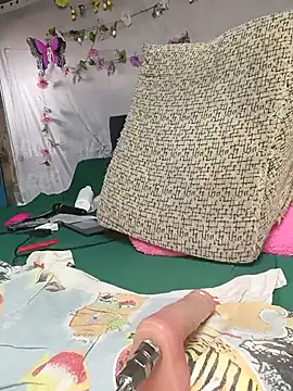 NinaGauther online show from 01-05-26, 05:27