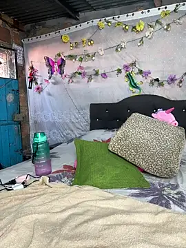 NinaGauther online show from 02-11-26, 02:11