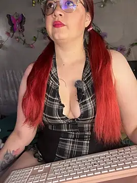 Snapshot of NinaGauther chatting on 06-26-26, 03:16 NinaGauther online show from 06-26-26, 03:16