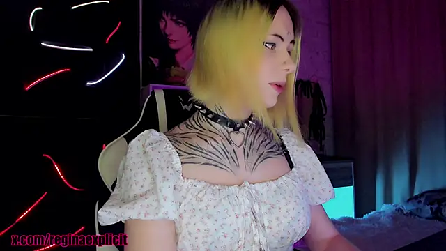 Snapshot of snake__bites chatting on 09-26-25, 09:30 snake bites online show from 09-26-25, 09:30