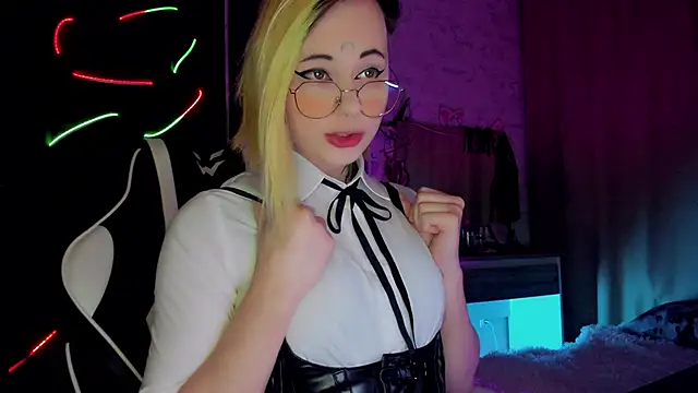 Snapshot of snake__bites chatting on 10-09-25, 08:40 snake bites online show from 10-09-25, 08:40