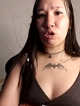 Japabaixinha online show from 12-18-24, 05:26
