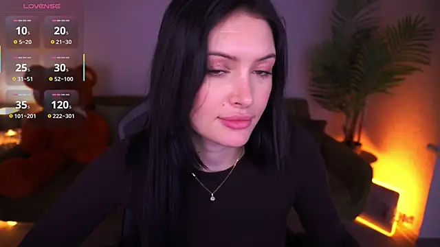 Snapshot of MilaSecrett chatting on 12-18-25, 02:23 MilaSecrett online show from 12-18-25, 02:23