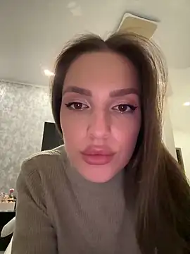 Snapshot of BellaHalles chatting on 02-27-25, 03:48 BellaHalles online show from 02-27-25, 03:48