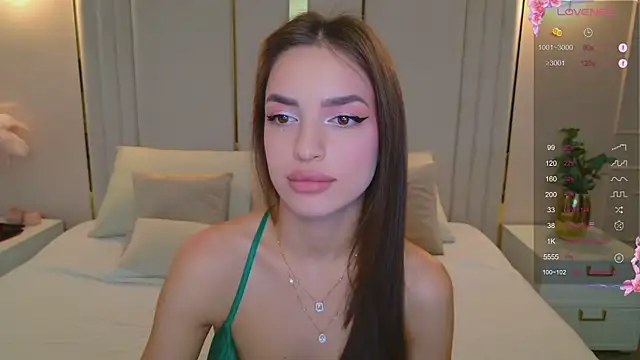 Snapshot of BellaHalles chatting on 11-13-25, 08:13 BellaHalles online show from 11-13-25, 08:13