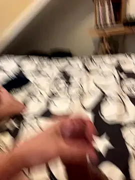 Snapshot of LivingLegend1978 chatting on 09-14-25, 08:24 LivingLegend1978 online show from 09-14-25, 08:24