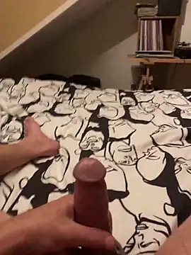 Snapshot of LivingLegend1978 chatting on 09-17-25, 05:58 LivingLegend1978 online show from 09-17-25, 05:58