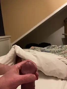 Snapshot of LivingLegend1978 chatting on 02-02-26, 10:41 LivingLegend1978 online show from 02-02-26, 10:41