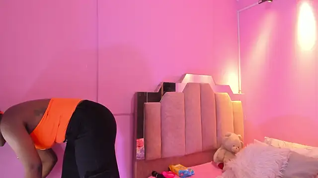 LoveQueen2 online show from 10-11-25, 11:31