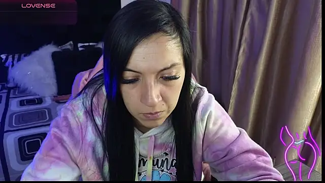 Snapshot of Majuu__ chatting on 02-10-26, 11:47 Majuu online show from 02-10-26, 11:47