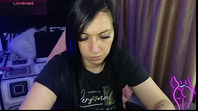 Snapshot of Majuu__ chatting on 03-09-26, 11:36 Majuu online show from 03-09-26, 11:36