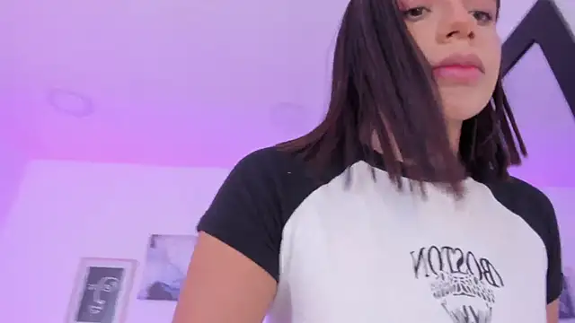 emelie 89 online show from 03-01-25, 03:49