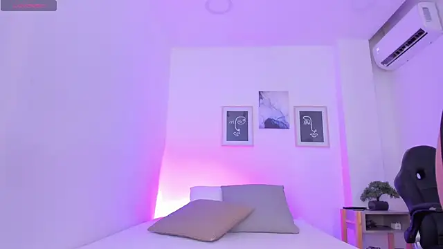 emelie 89 online show from 03-21-25, 12:06