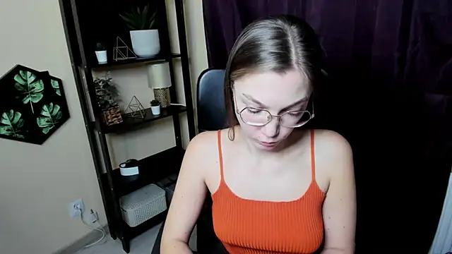 EmillyPlay online show from 02-19-25, 04:55