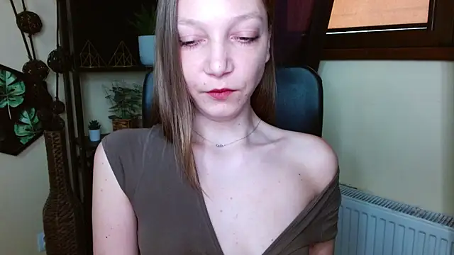 EmillyPlay online show from 03-30-26, 05:30