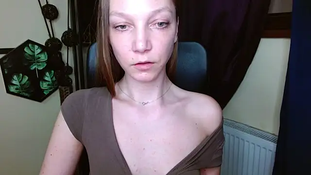 EmillyPlay online show from 03-30-26, 05:36