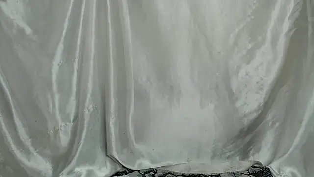 Burberrry  online show from 03-15-25, 05:19