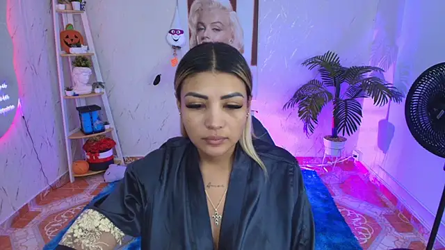 SALOOMEE   online show from 11-18-25, 11:25