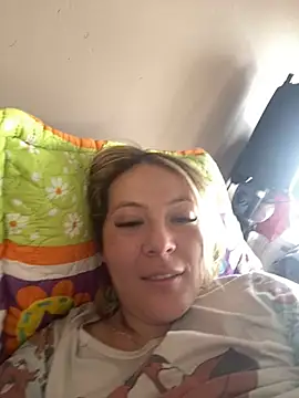 Snapshot of kimberly_proyect chatting on 01-11-25, 06:23 kimberly proyect online show from 01-11-25, 06:23