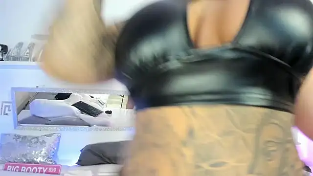 CocoSkyy online show from 01-27-25, 04:33