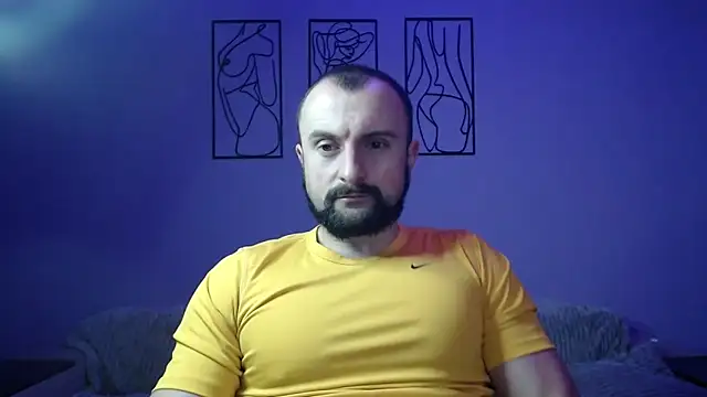 brindlefly6969 online show from 12-31-24, 03:42