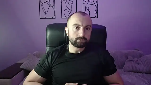 brindlefly6969 online show from 12-05-25, 11:41