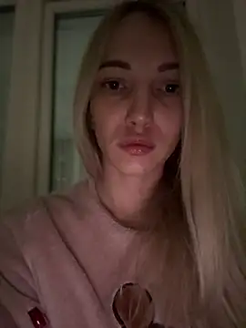 Snapshot of Adelina0001 chatting on 01-11-25, 05:40 Adelina0001 online show from 01-11-25, 05:40