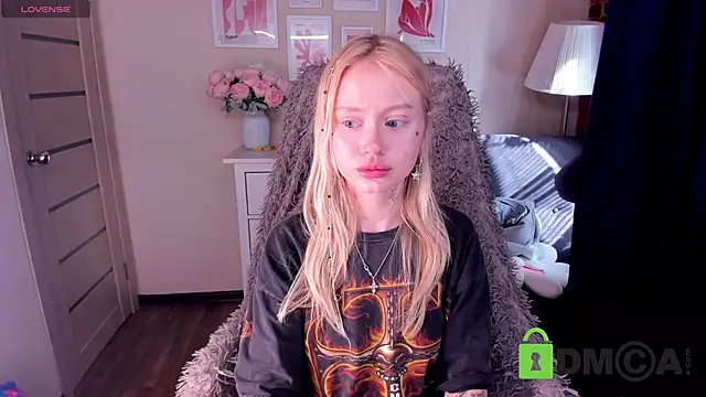 MalenaErnman online show from 03-22-25, 11:00