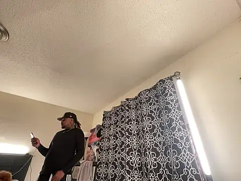 4EVAGLACIERS online show from 12-15-24, 04:29