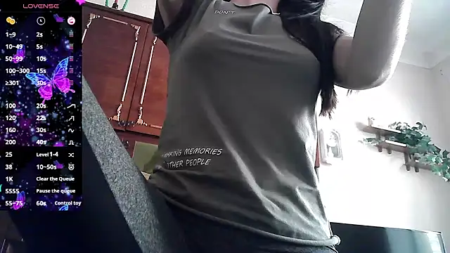 ElizaSwon online show from 06-18-26, 02:32